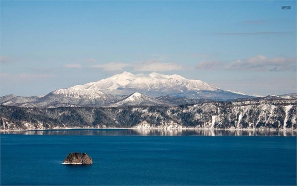 Top 10 hồ nước trên miệng núi lửa đẹp nhất thế giới