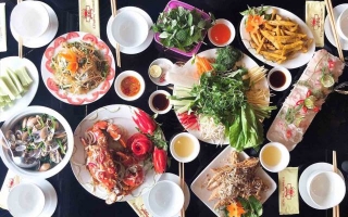 Top 10  quán ăn ngon tại phố Nguyễn Khang - Hà Nội